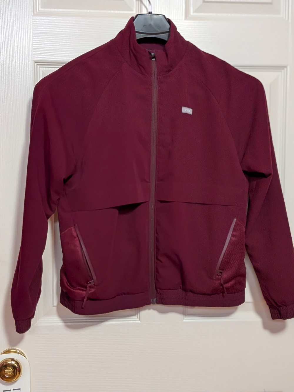 Figs Women's Sydney Maroon  Zip-Front Jacket, Small, VGUC